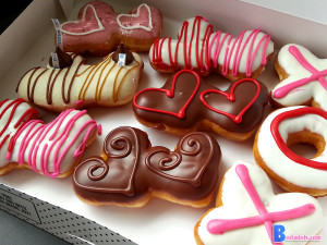 krispy kreme valentines doughnuts